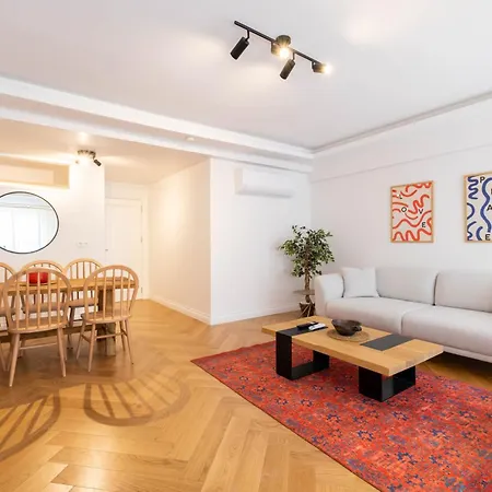 Mayer Sisli - Luxury 3br Apartmán *