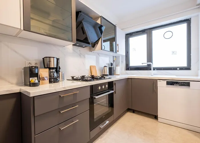 Mayer Sisli - Luxury 3br